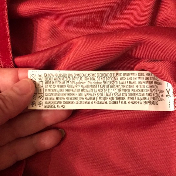 🎉 HOST PICK!!! 🎉 RED VELVET DRESS NWT!! ❤️ - Picture 7 of 8